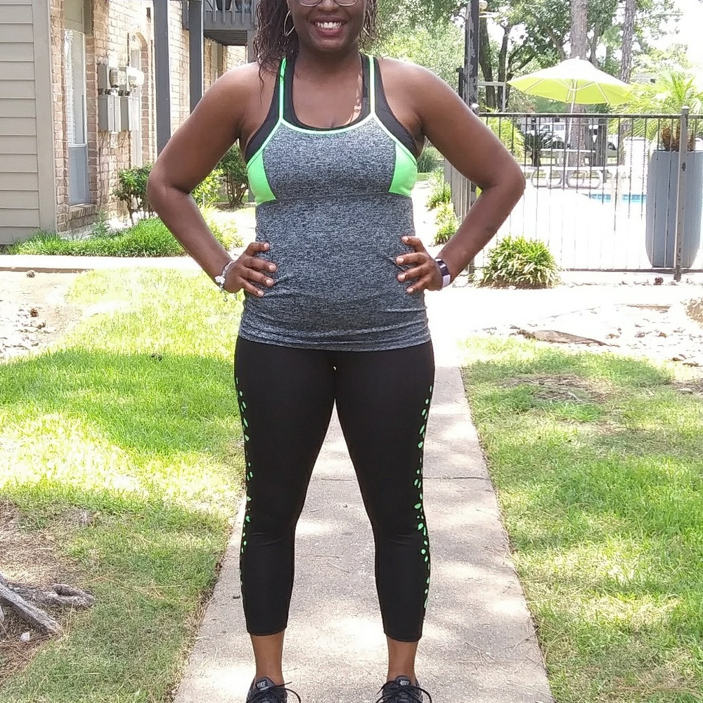 Lime and Blk Yoga Set